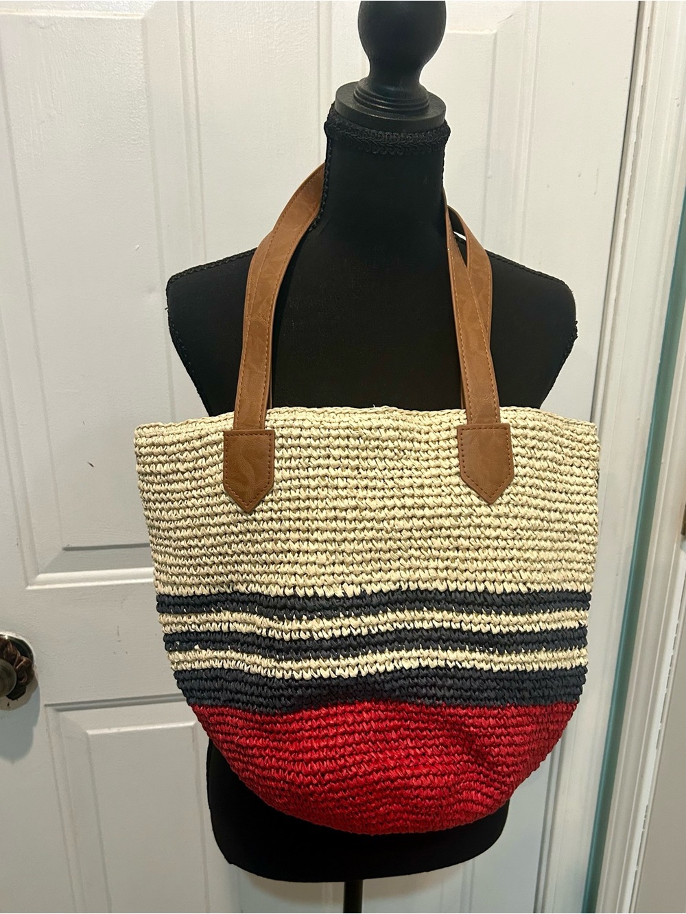 Tommy Bahama Red Navy Natural Straw Tote Bag